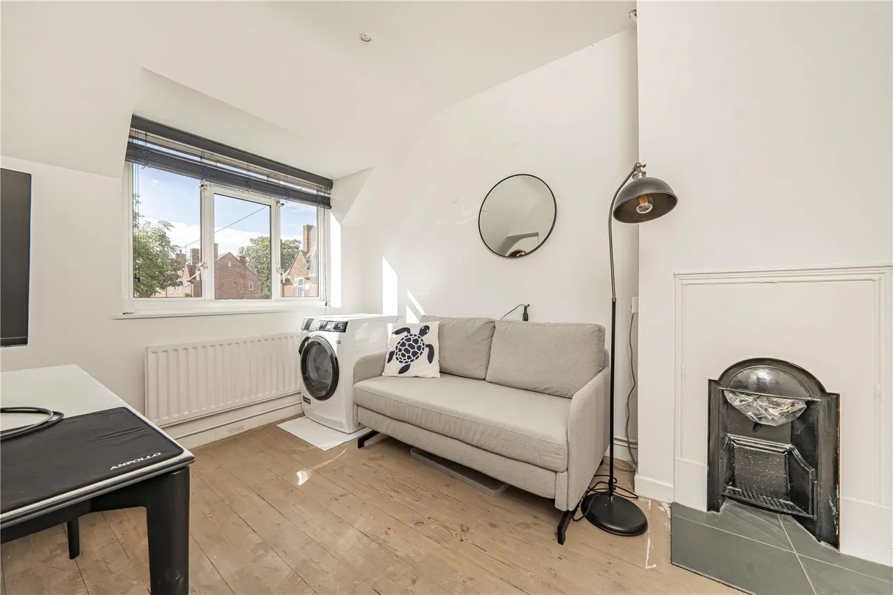 Dover House Road, London, photo 7