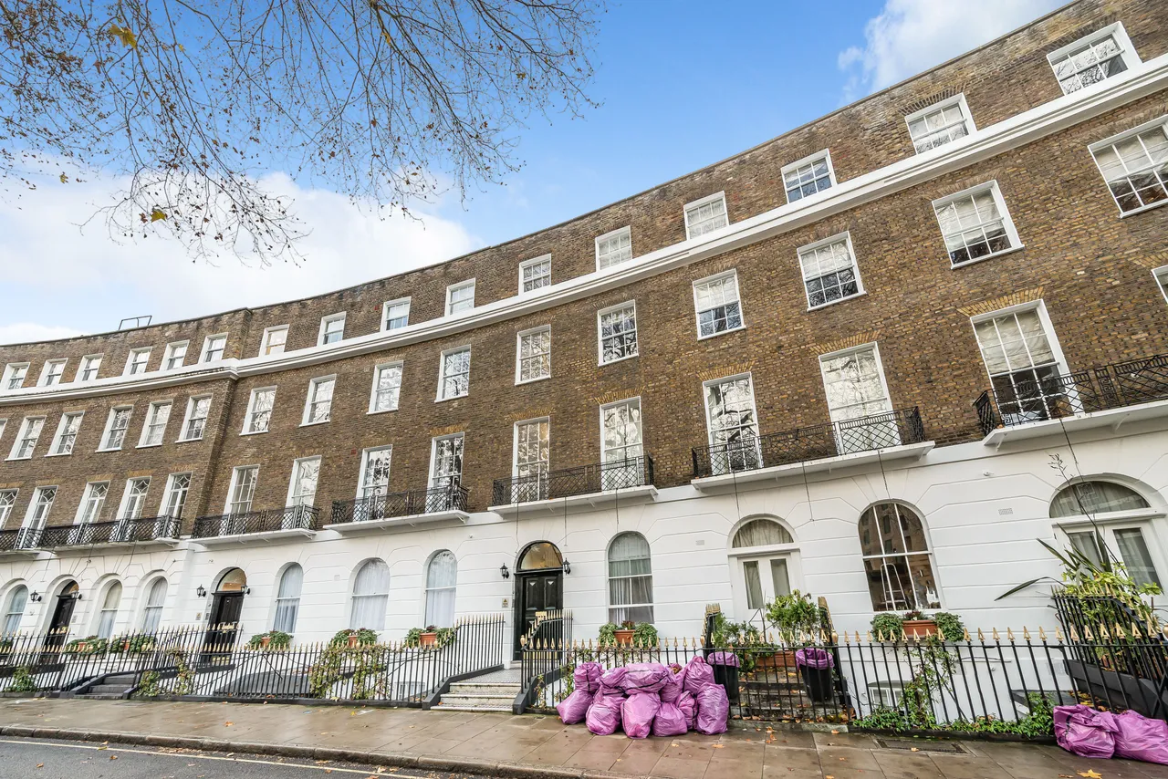 flat to rent — Flat 9, 30-31 Cartwright Gardens, London