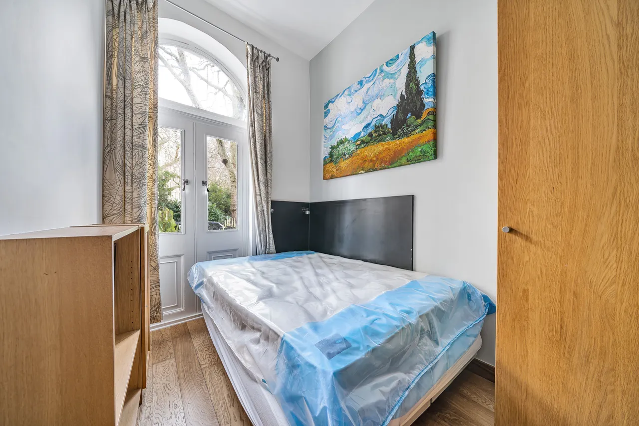 Flat 9, 30-31 Cartwright Gardens, London, photo 4