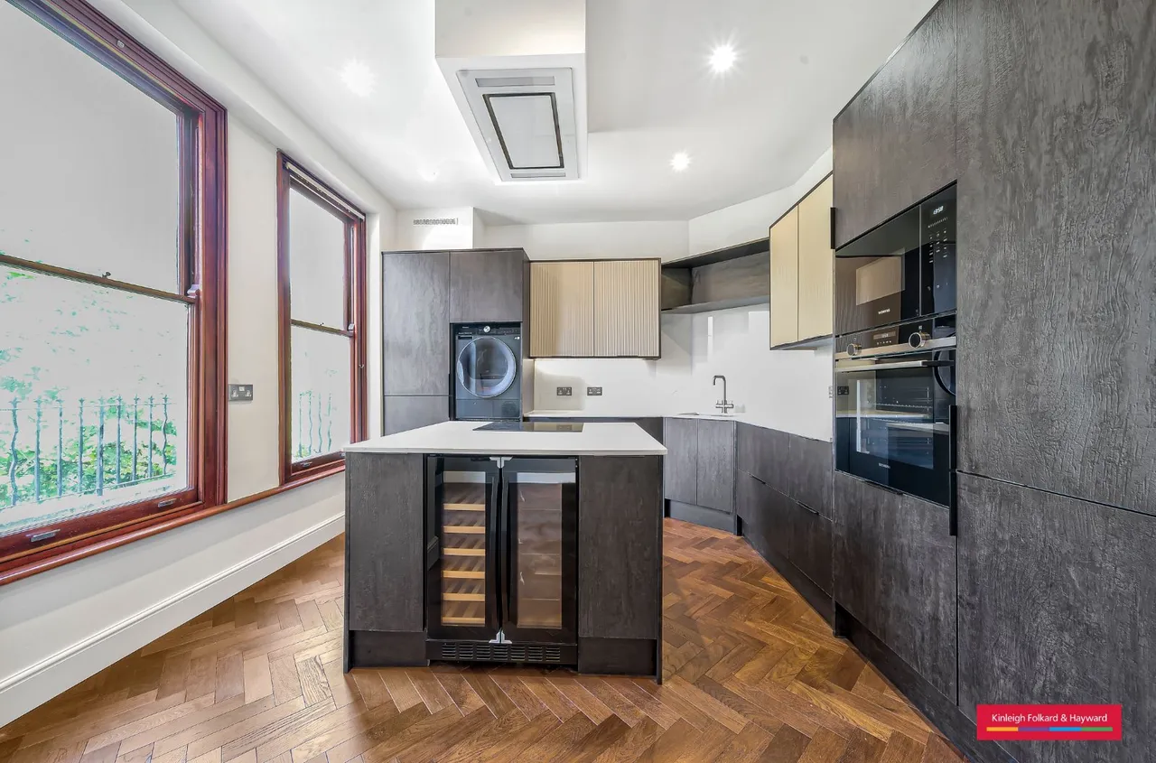 Compayne Gardens, London, NW6, photo 2