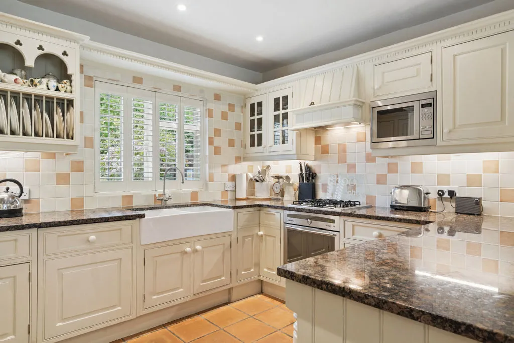 Kings Lane, Cookham Dean SL6 9AY, photo 4