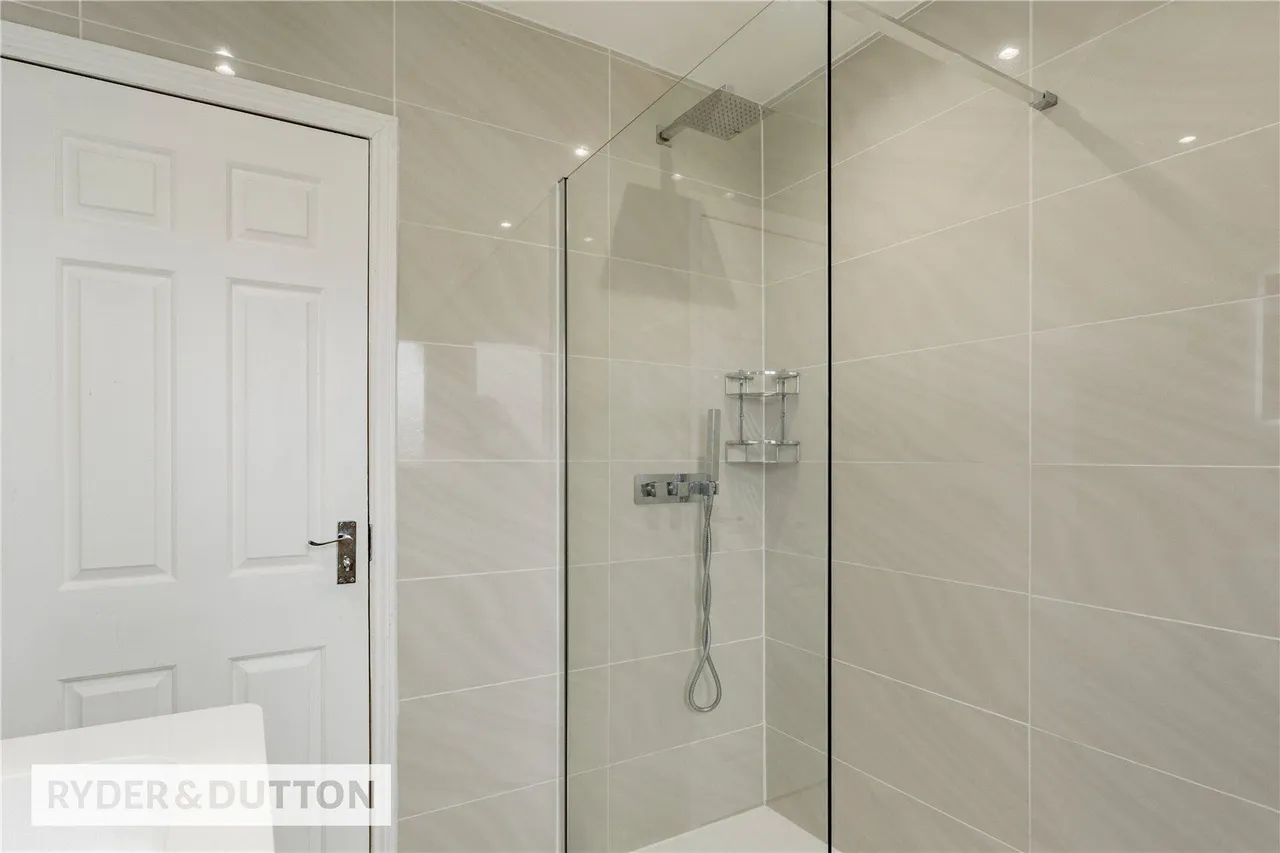 Highbury Way, Royton, OL2, photo 14