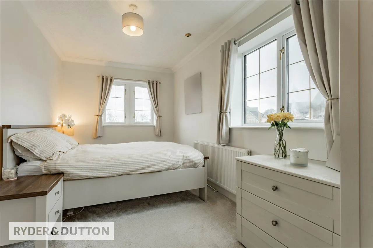 Highbury Way, Royton, OL2, photo 15