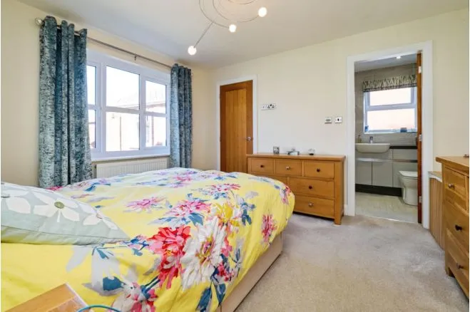 Castle Road, Whitby, photo 11