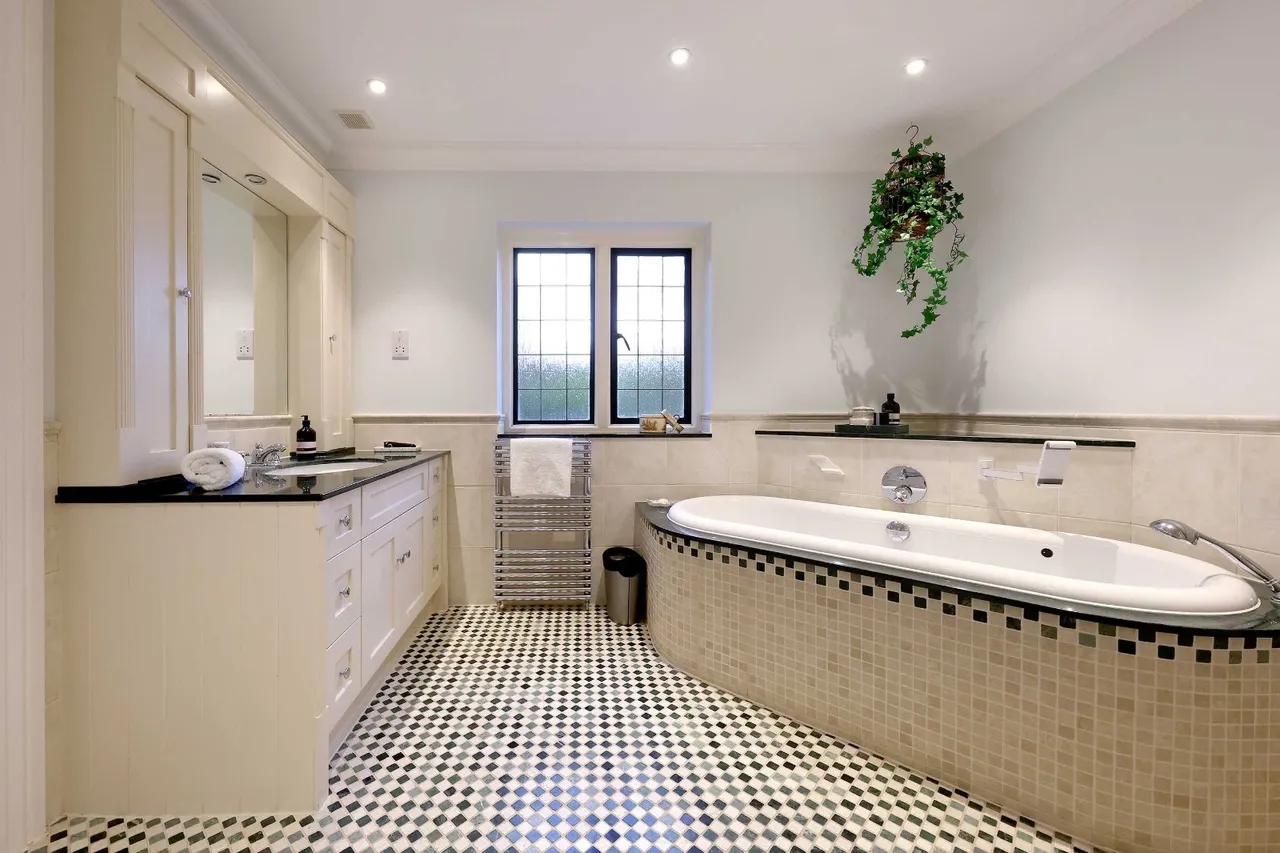 Westfield Road, Beaconsfield, HP9, photo 19