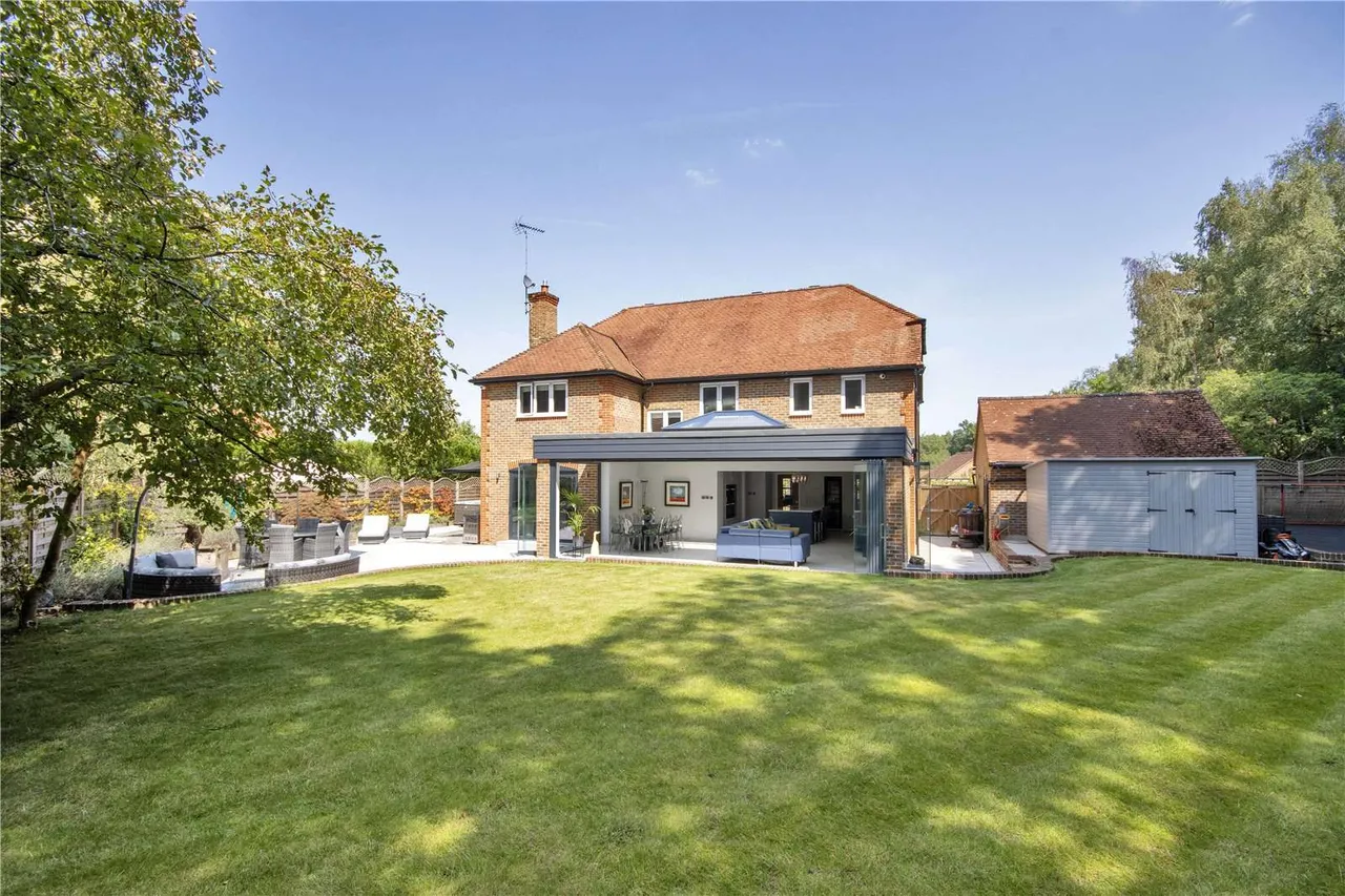 Nutfields, Ightham, Sevenoaks, Kent, TN15 9EA, photo 12