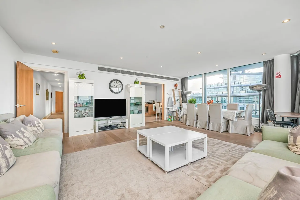 Juniper Drive, London, SW18, photo 3