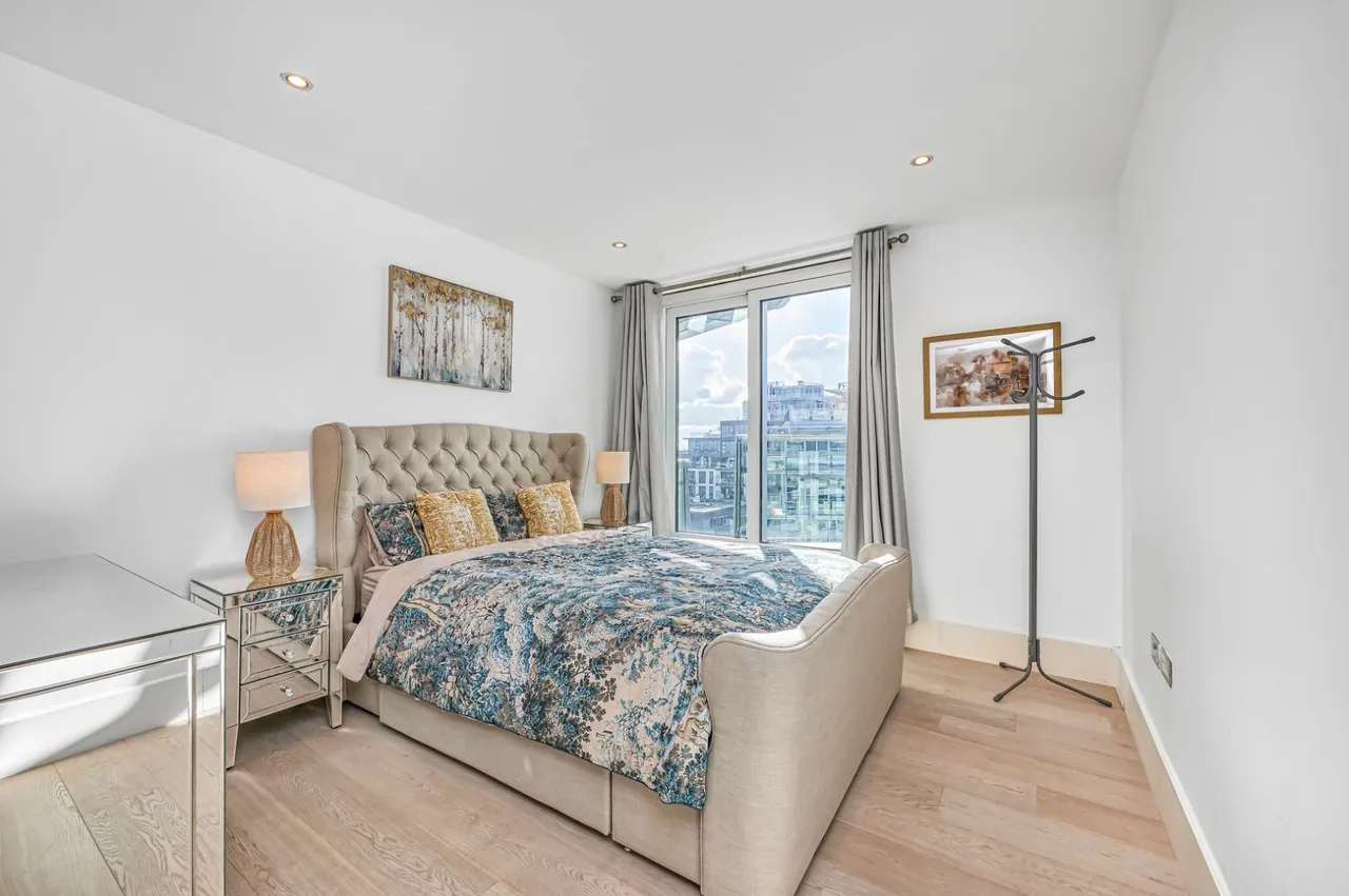 Juniper Drive, London, SW18, photo 12
