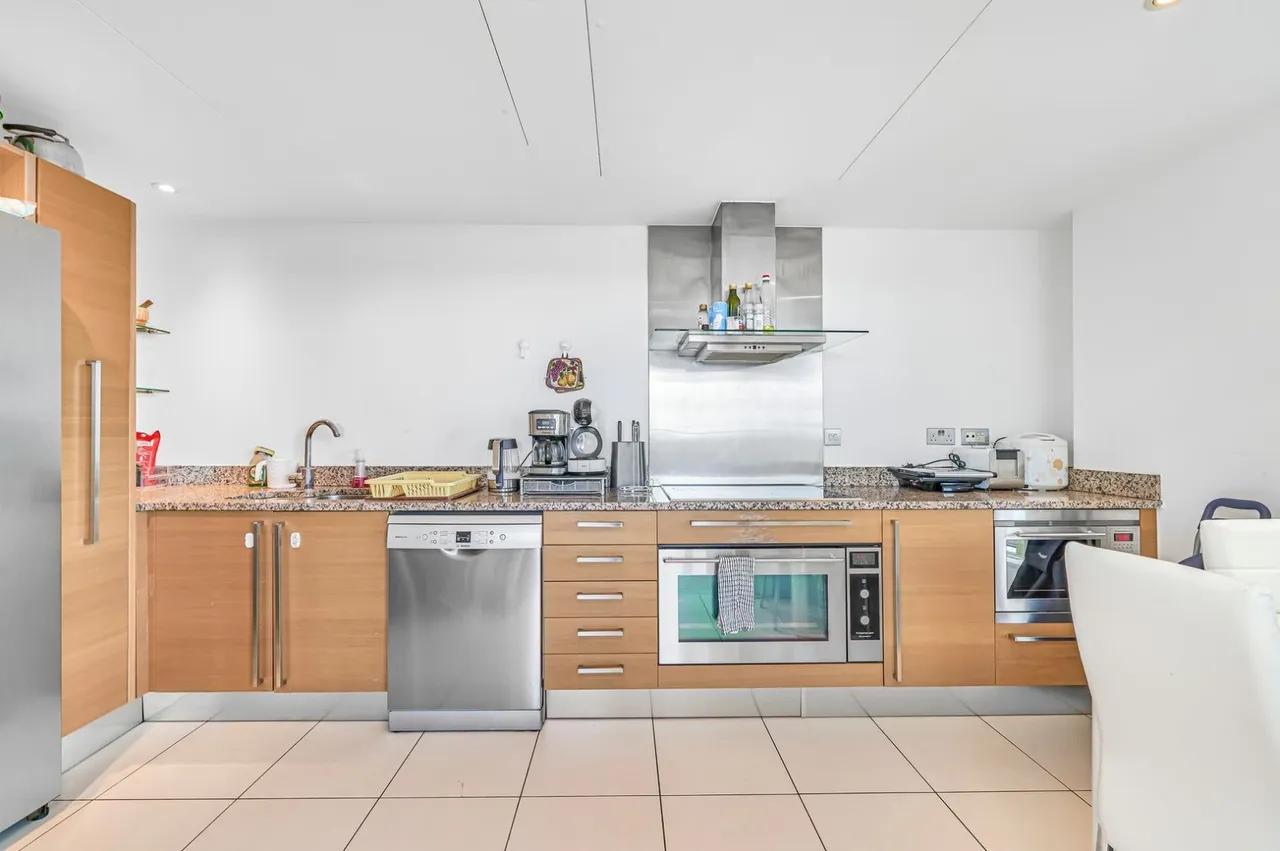 Juniper Drive, London, SW18, photo 21