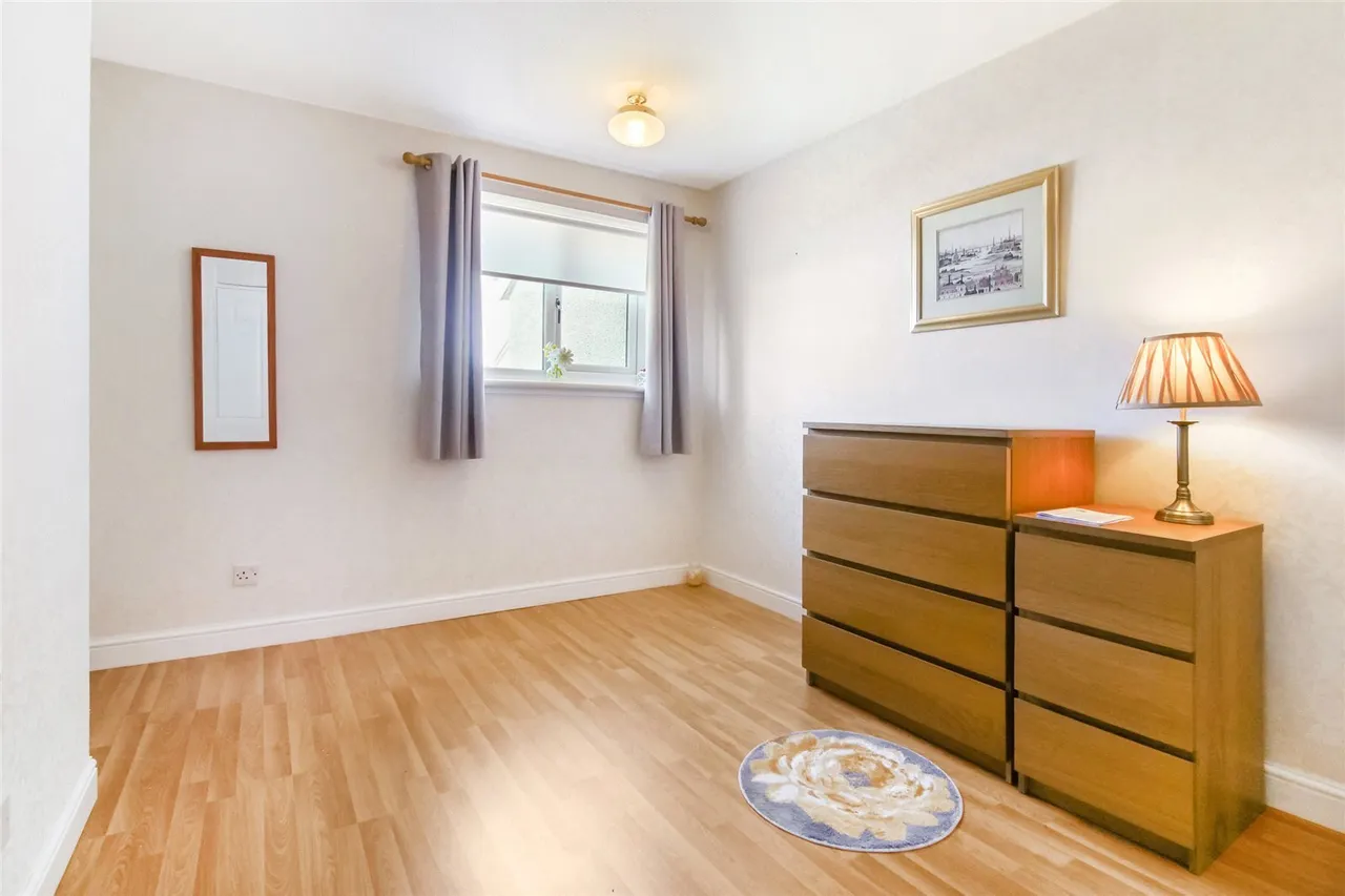 Mount Cameron Drive North, St Leonards, East Kilbride, South Lanarkshire, G74, photo 19