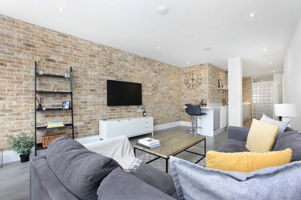 1 bed flat for sale, Hardwicks Square, Wandsworth, SW18
