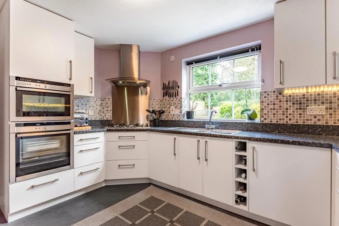 Dunford Place, Binfield, Bracknell, Berkshire, RG42 4UJ, photo 7