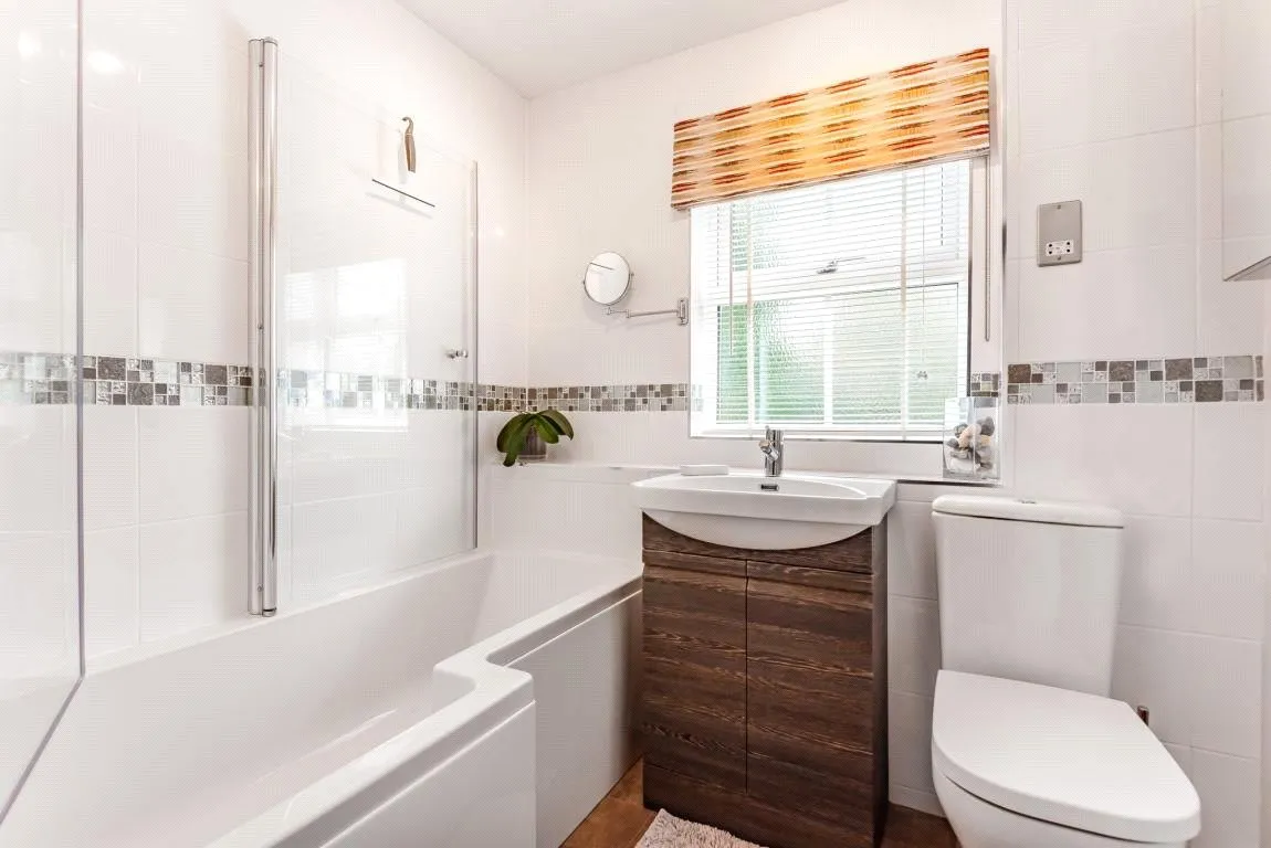 Dunford Place, Binfield, Bracknell, Berkshire, RG42 4UJ, photo 9