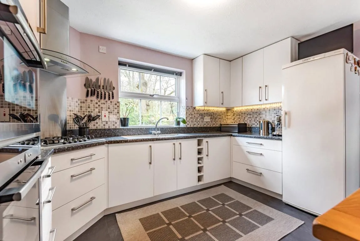 Dunford Place, Binfield, Bracknell, Berkshire, RG42 4UJ, photo 6