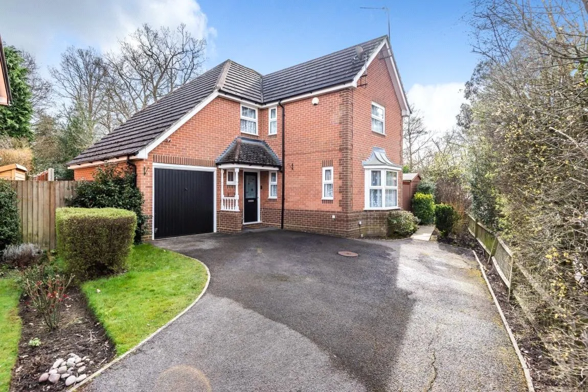 4 bed house for sale — Dunford Place, Binfield, Bracknell, Berkshire, RG42 4UJ