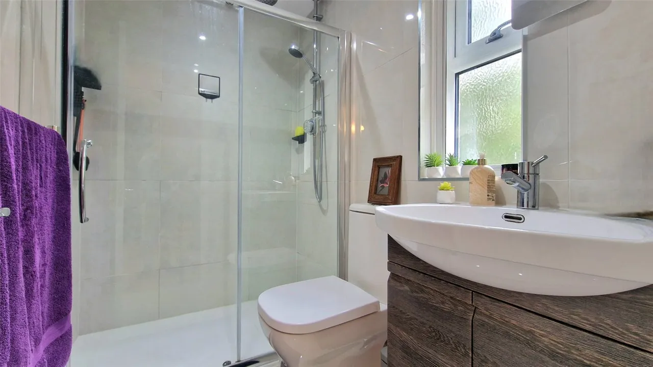 Dunford Place, Binfield, Bracknell, Berkshire, RG42 4UJ, photo 8