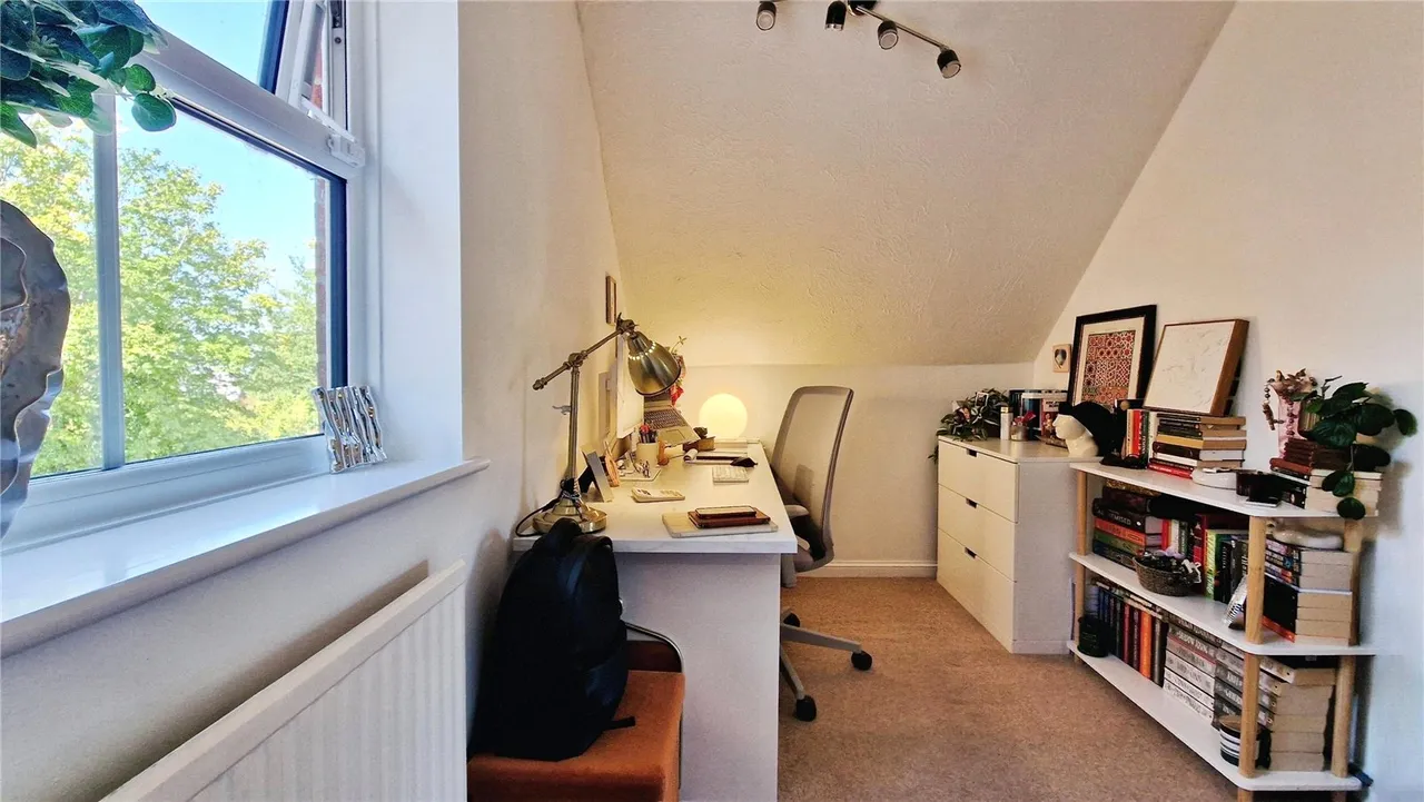 Dunford Place, Binfield, Bracknell, Berkshire, RG42 4UJ, photo 17