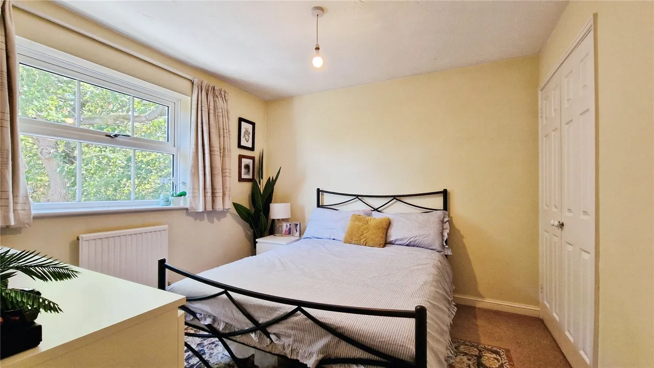Dunford Place, Binfield, Bracknell, Berkshire, RG42 4UJ, photo 13