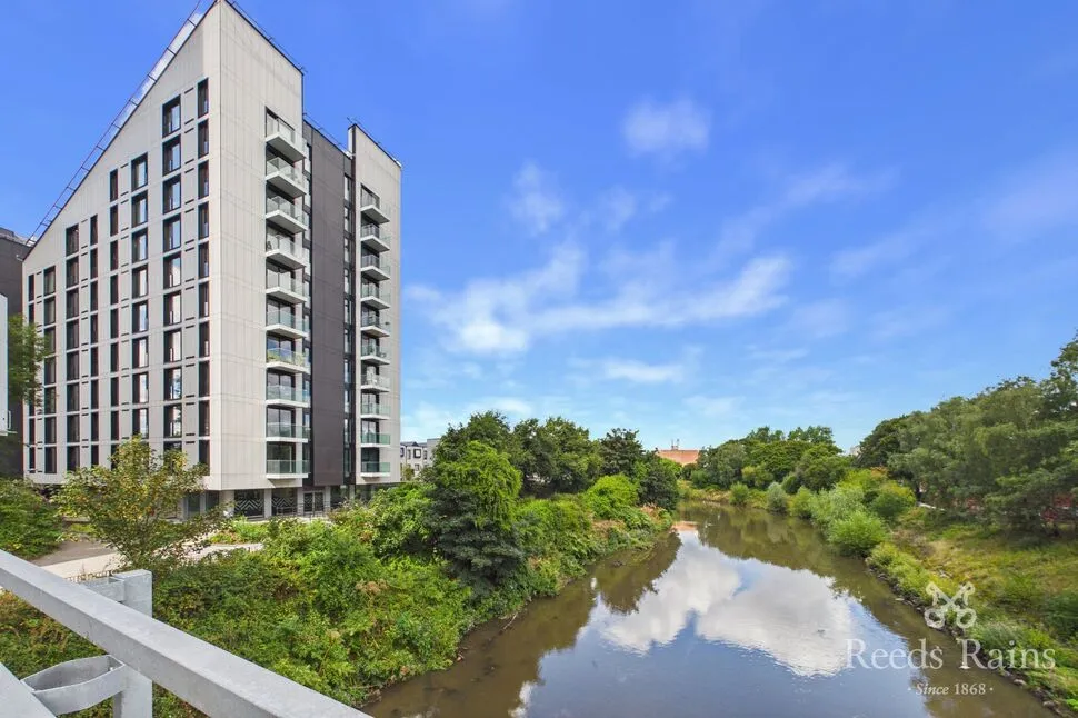 2 bed flat for sale — Marlstone Avenue, Salford, M3