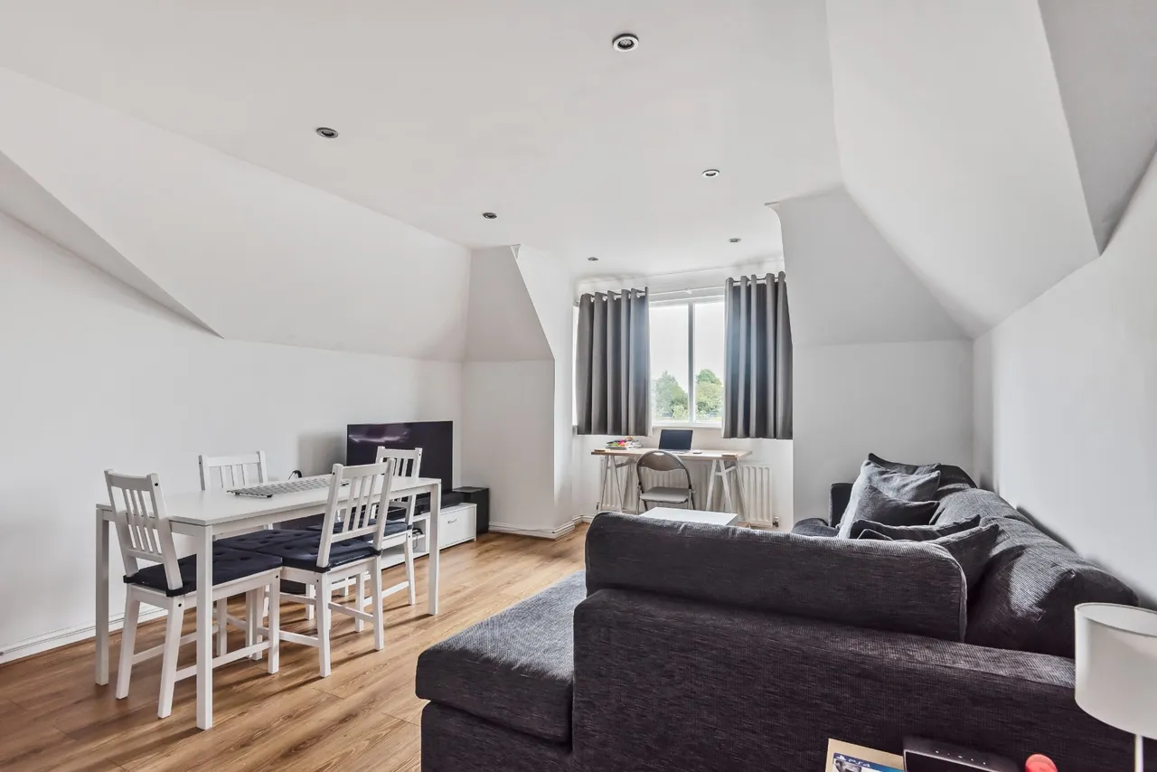 Stoke Road, Guildford, GU1, photo 2