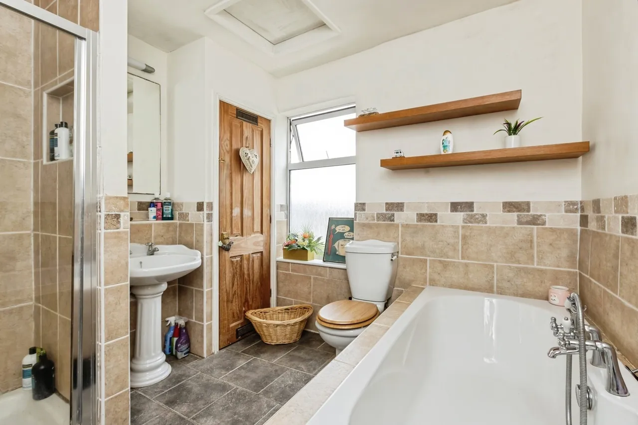 Porchester Road, Nottingham, Nottinghamshire, NG3, photo 10