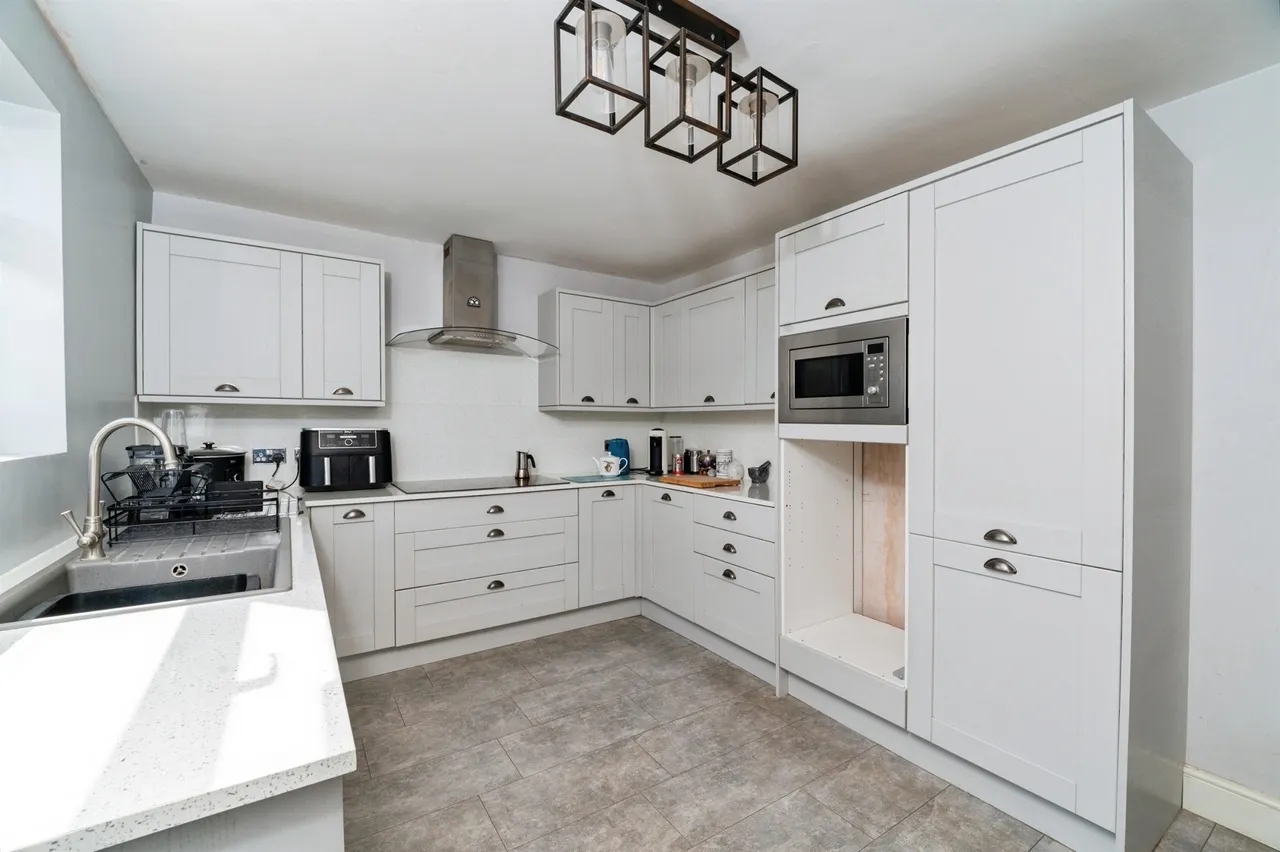 Main Road, Burton Pidsea, HU12, photo 6