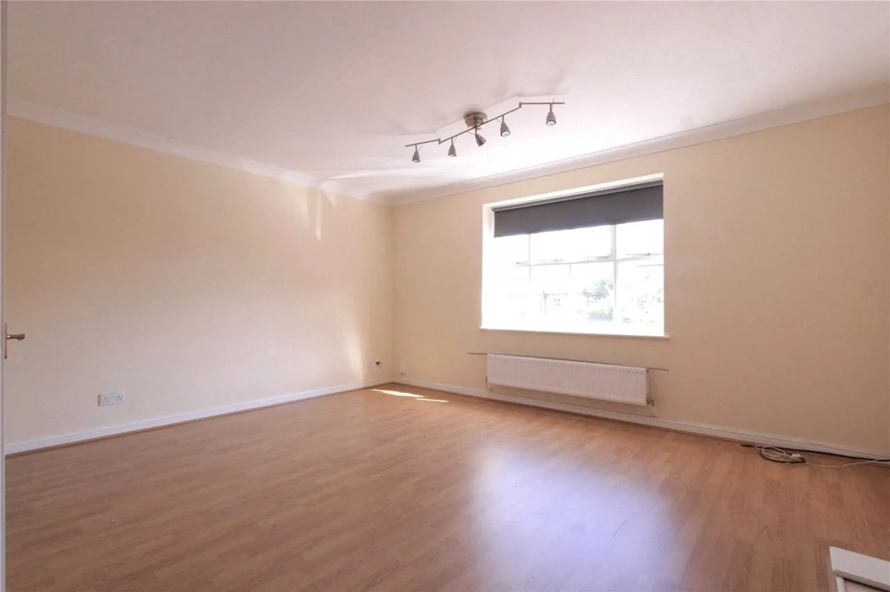 Chamberlayne Avenue, Wembley, HA9, photo 12
