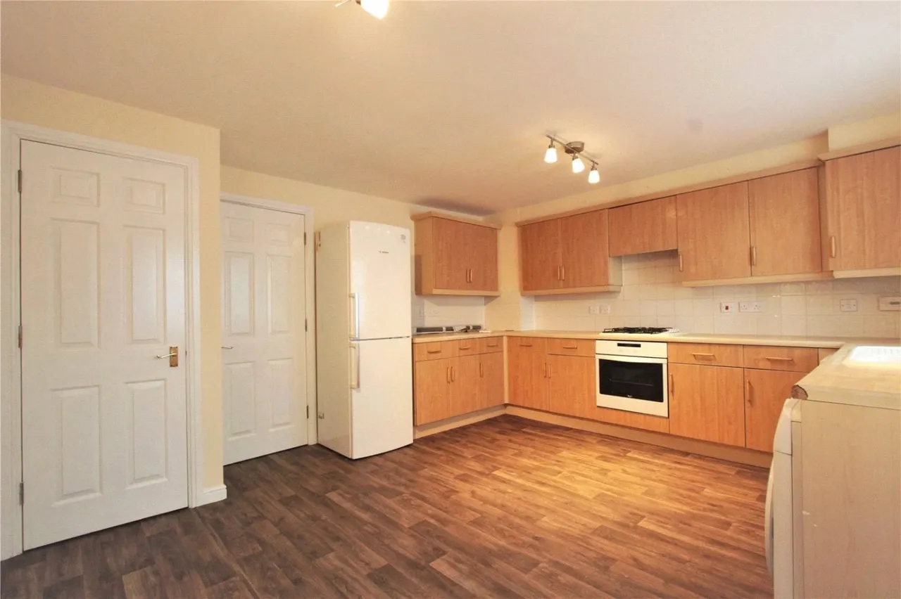 Chamberlayne Avenue, Wembley, HA9, photo 3