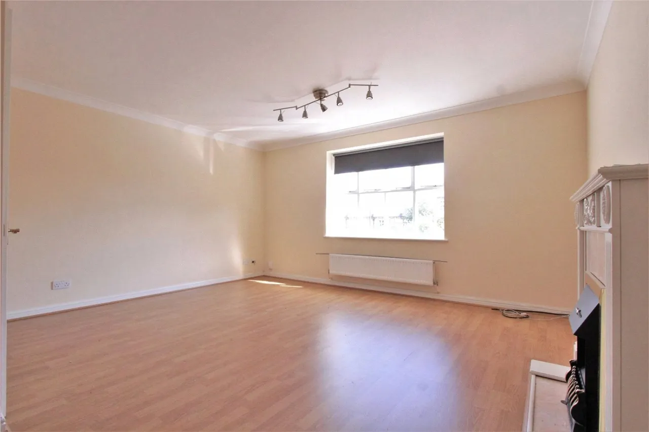 Chamberlayne Avenue, Wembley, HA9, photo 11