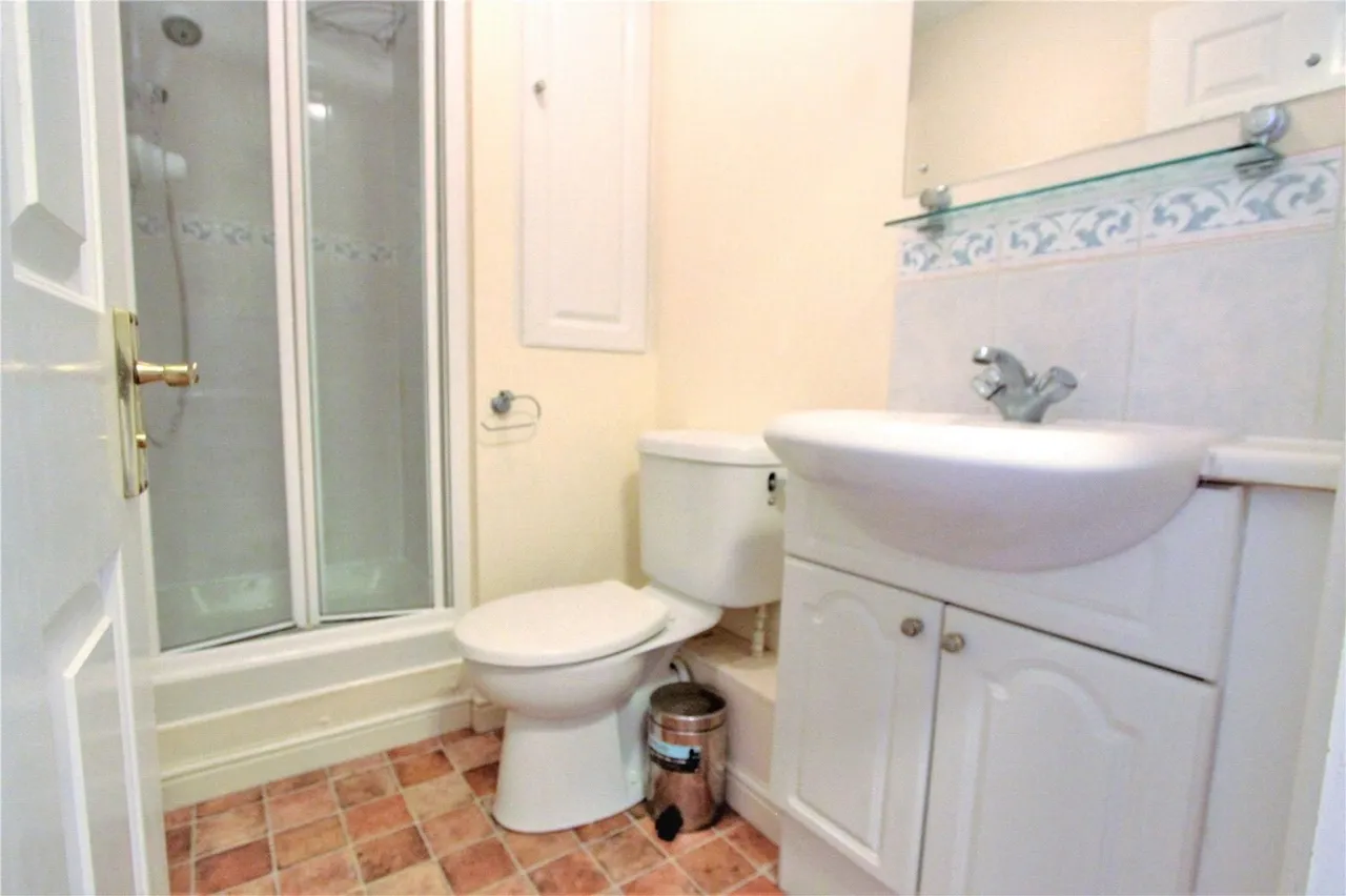 Chamberlayne Avenue, Wembley, HA9, photo 9