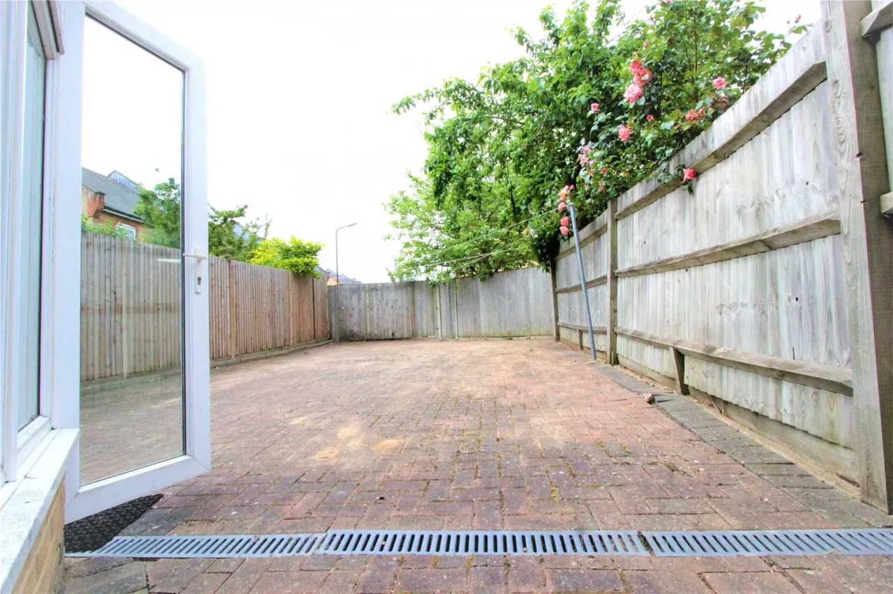 Chamberlayne Avenue, Wembley, HA9, photo 7