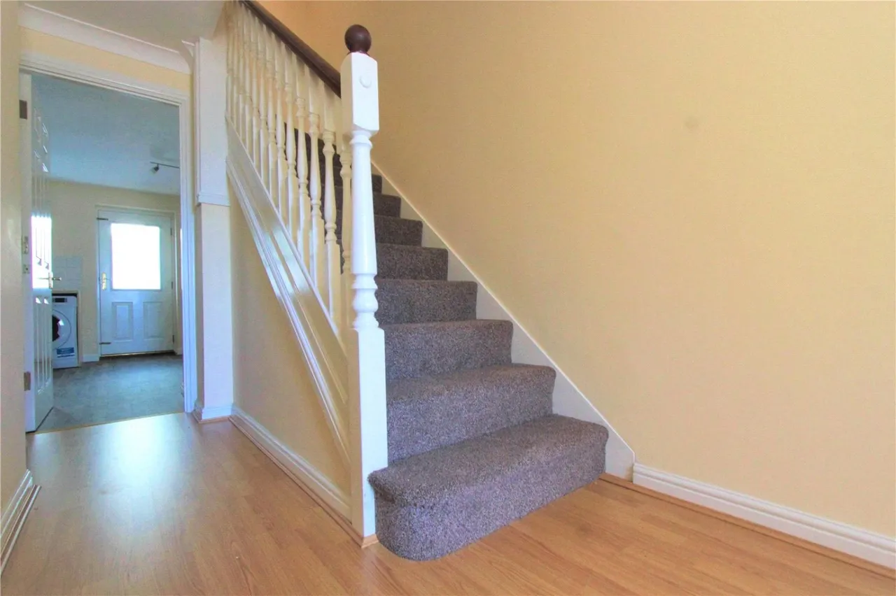 Chamberlayne Avenue, Wembley, HA9, photo 2