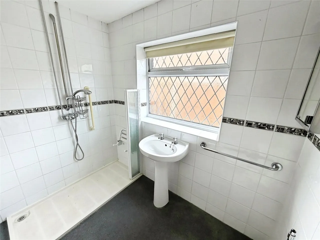 Vernon Street, Ilkeston, DE7, photo 11