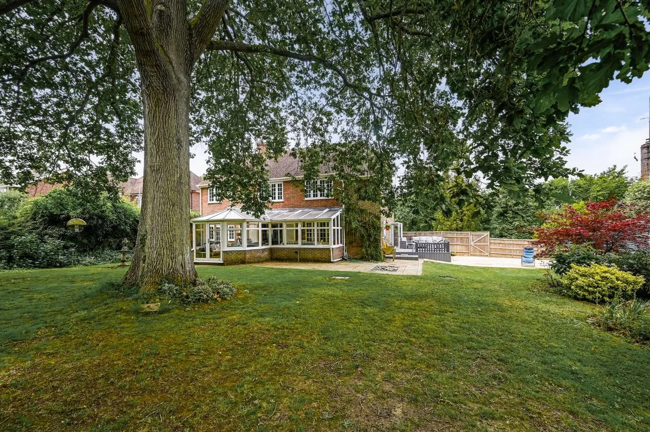 Swain Road, Tenterden, Kent, TN30 6PJ, photo 2