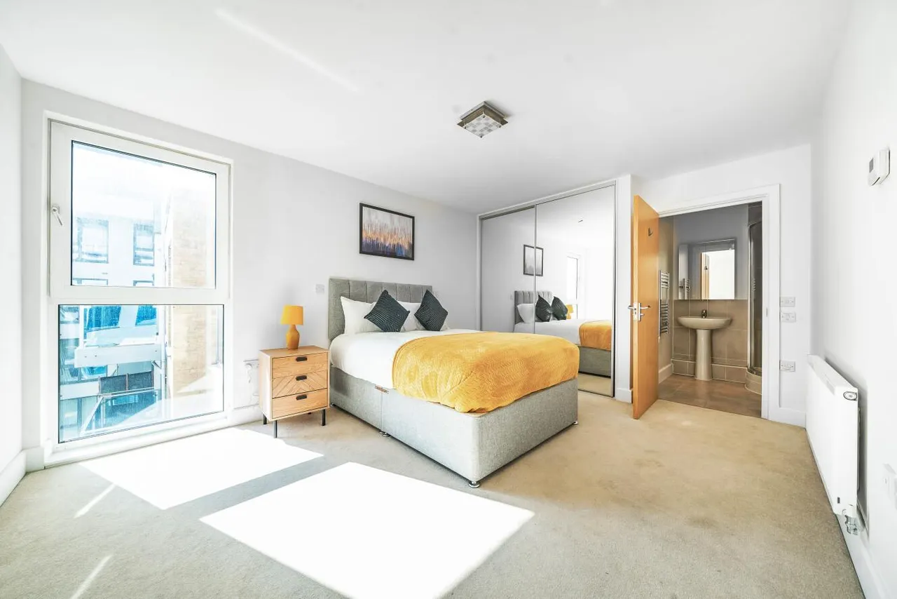 Glenthorne Road, Hammersmith, W6, photo 3