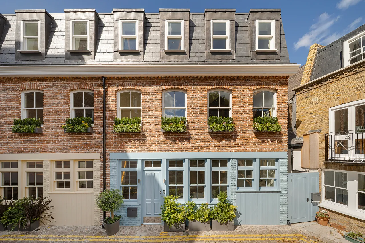 3 bed house for sale, Lexham Mews, Kensington, W8