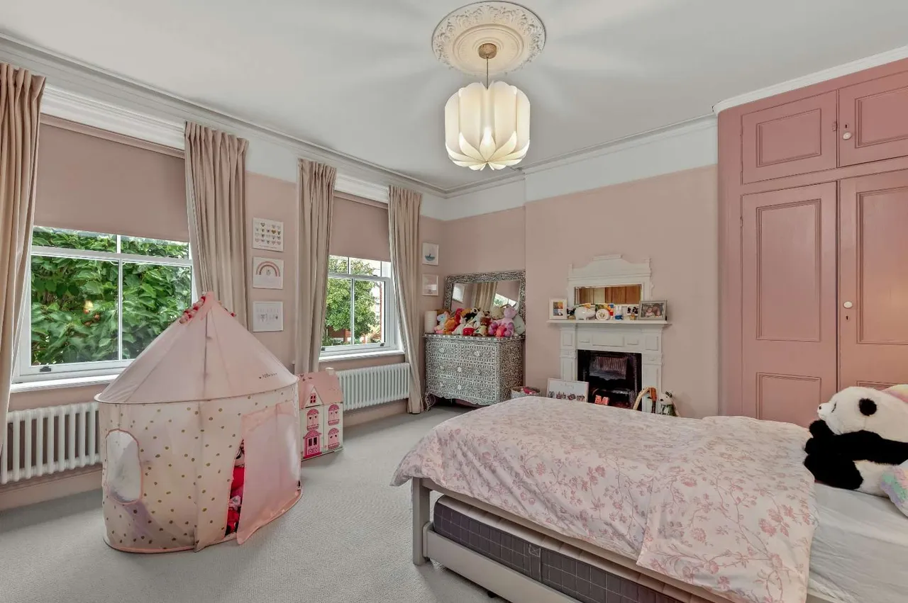 Kent Road, East Molesey, KT8, photo 15