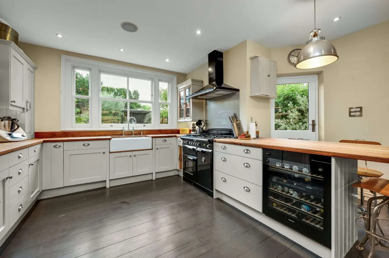 Kent Road, East Molesey, KT8, photo 8