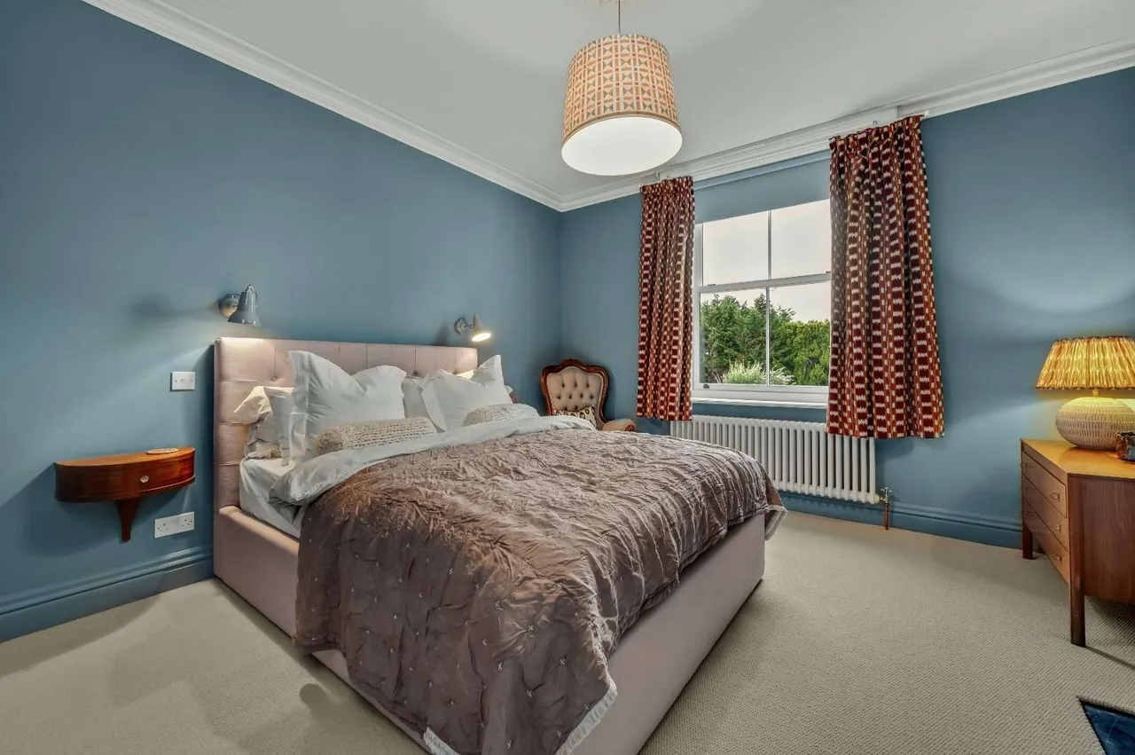 Kent Road, East Molesey, KT8, photo 13