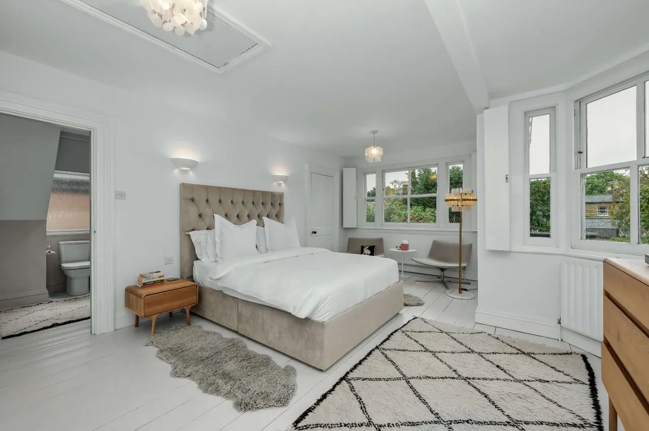 Kent Road, East Molesey, KT8, photo 11