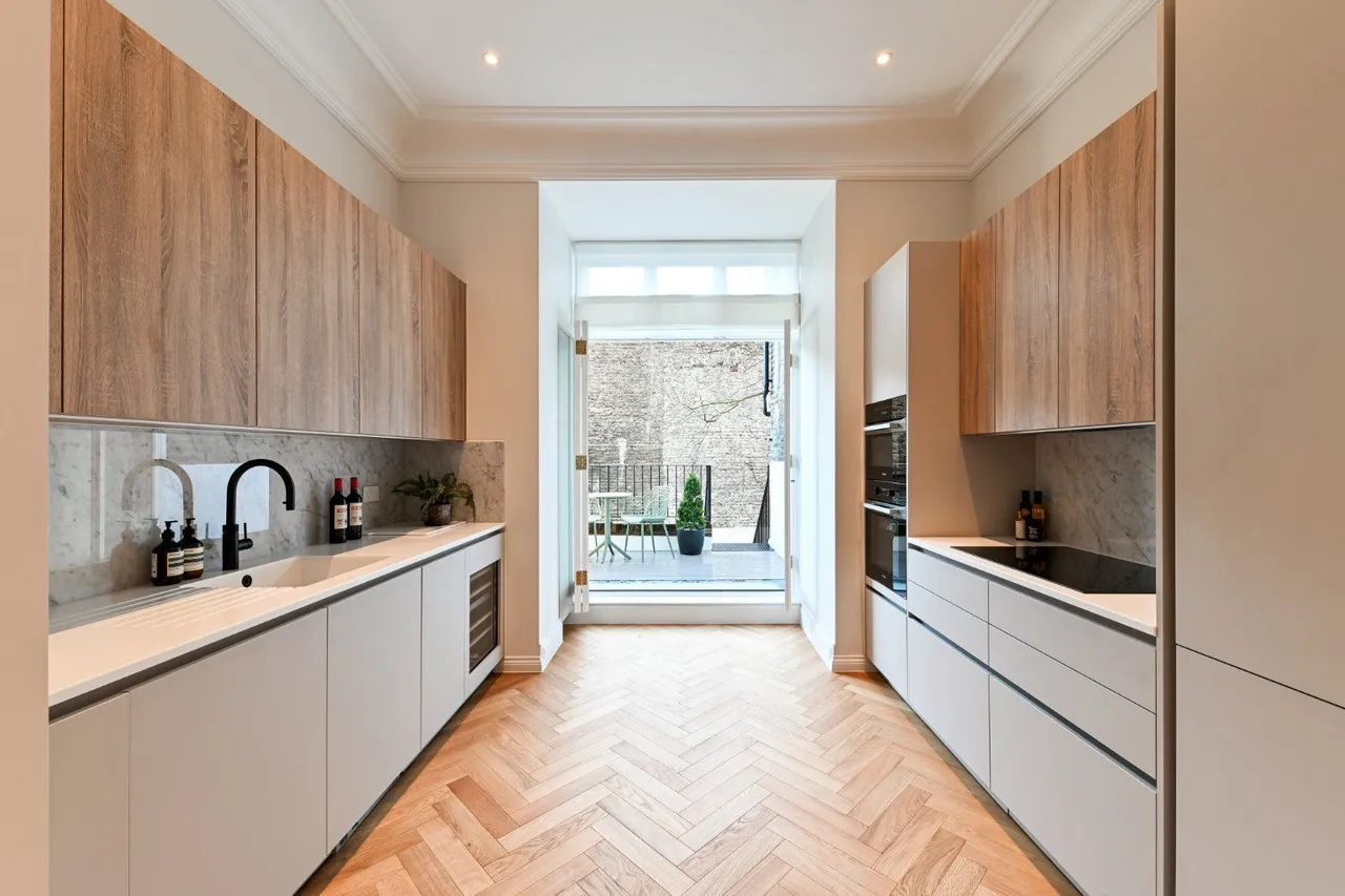 Roland Gardens, Chelsea, South Kensington, London, SW7 3PL, photo 2