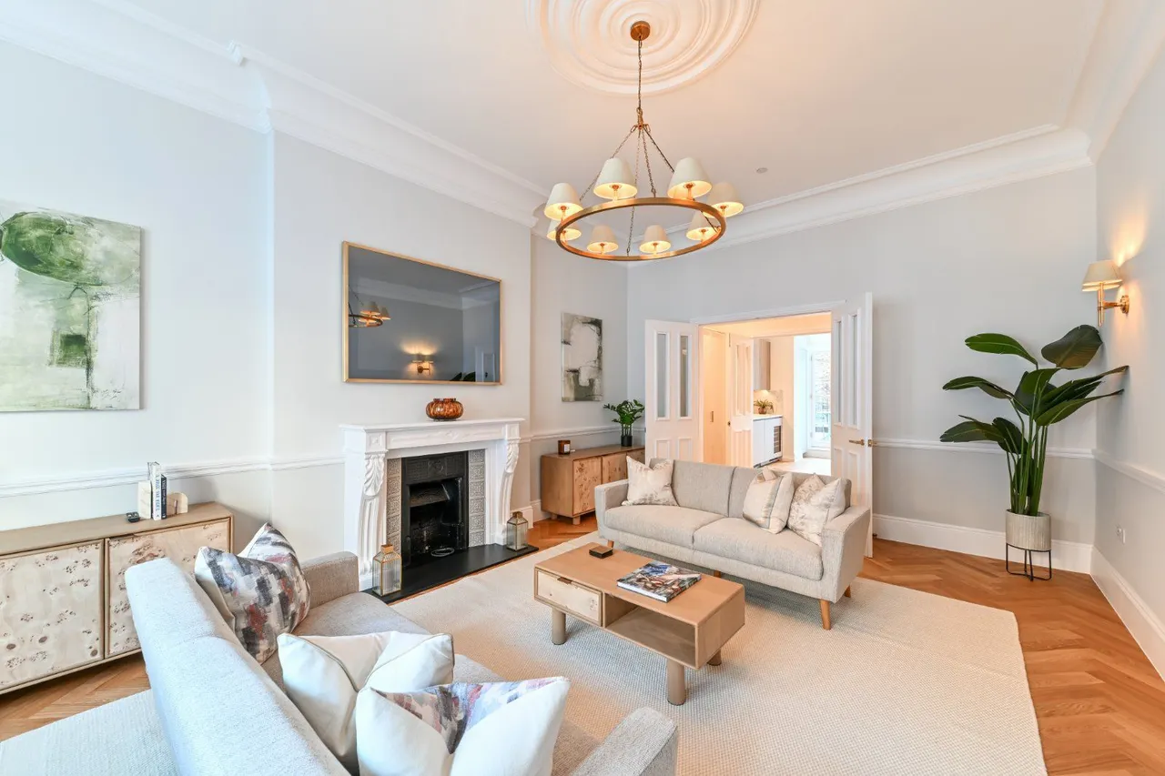 Roland Gardens, Chelsea, South Kensington, London, SW7 3PL, photo 6