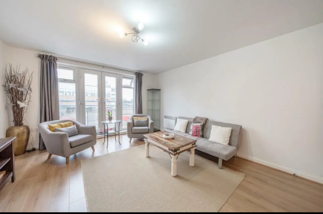 Wexham Road, Slough, SL1, photo 3