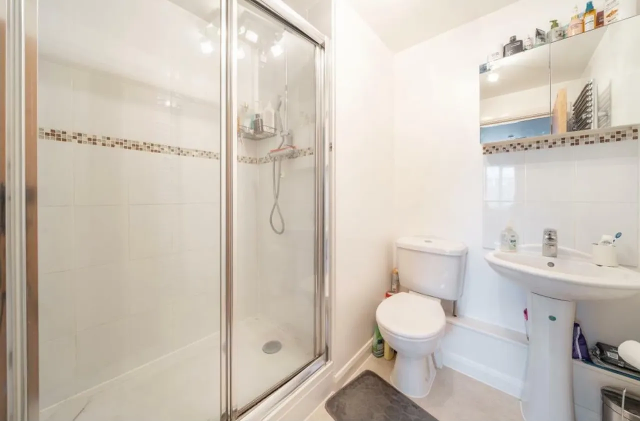 Wexham Road, Slough, SL1, photo 9