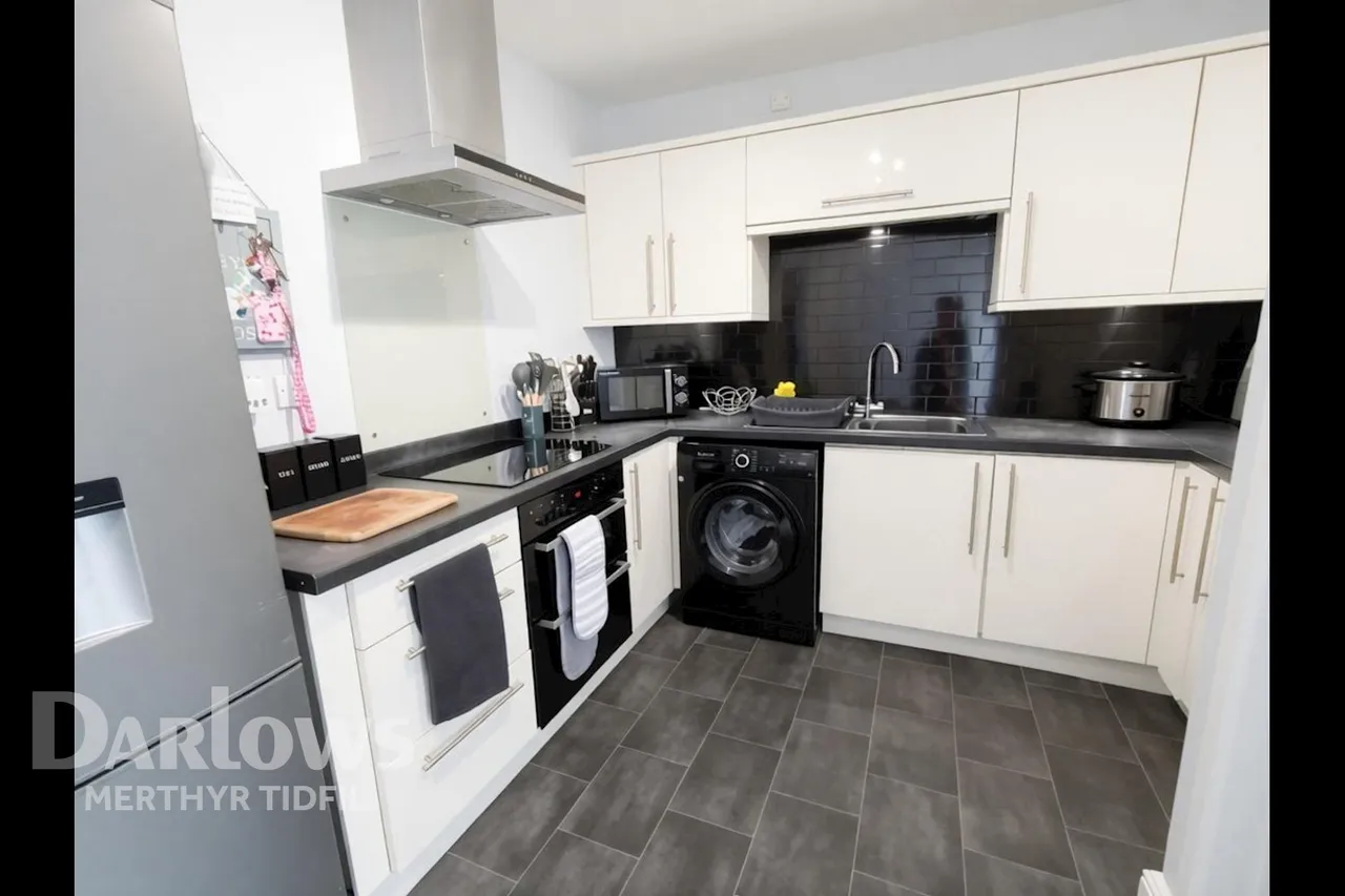 Woodland Place, Merthyr Tydfil, photo 5
