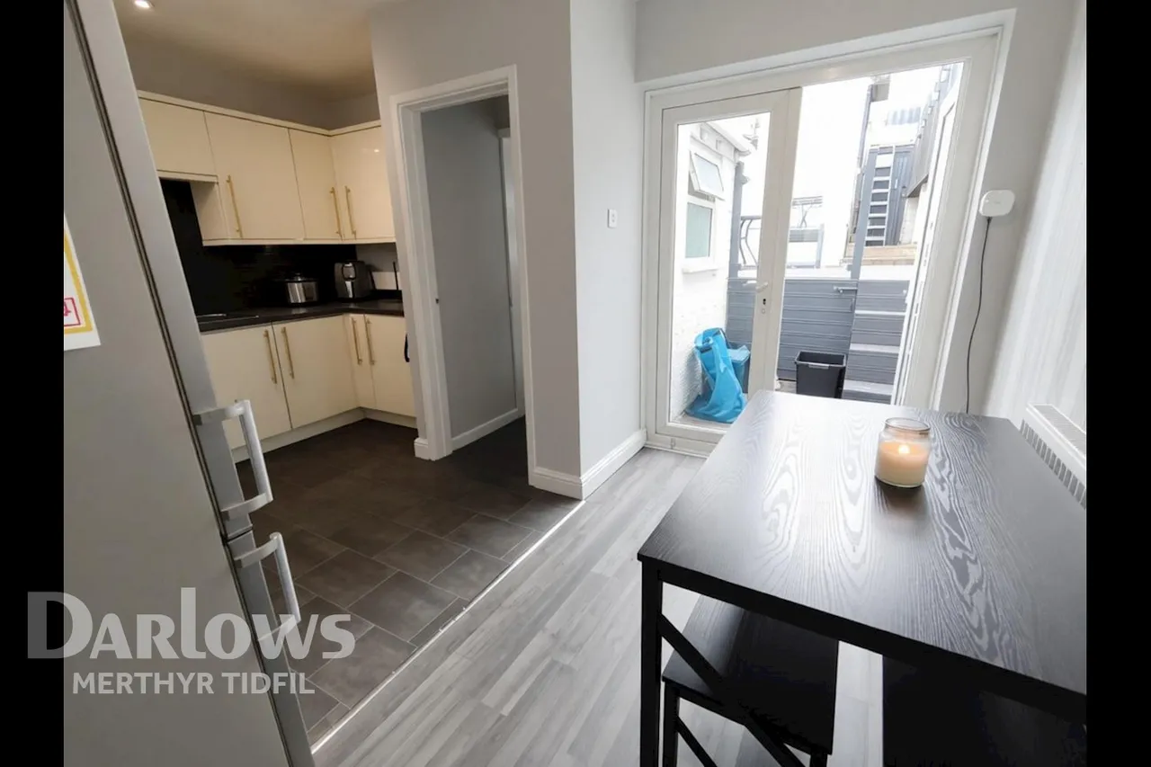 Woodland Place, Merthyr Tydfil, photo 11