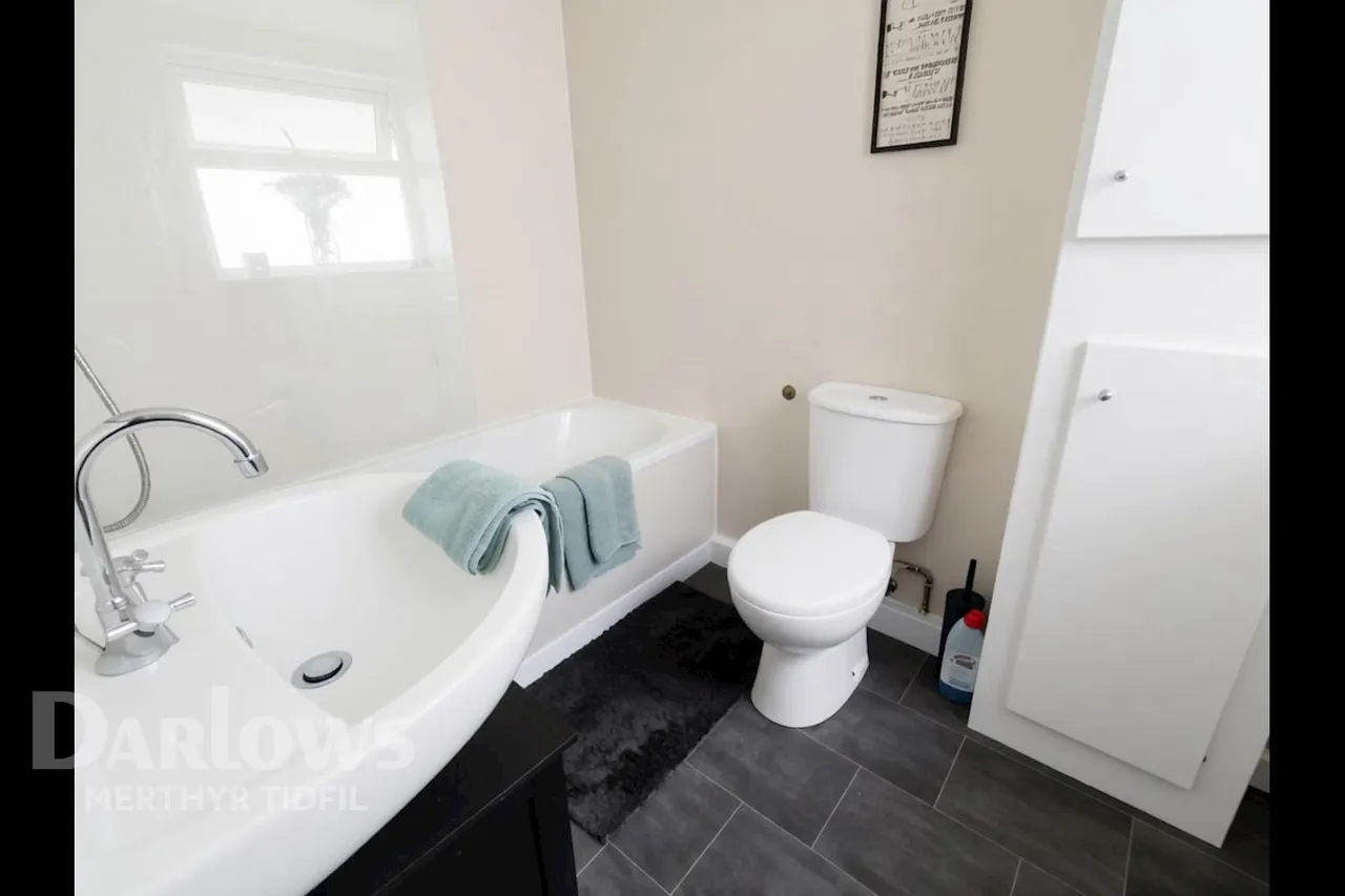 Woodland Place, Merthyr Tydfil, photo 10