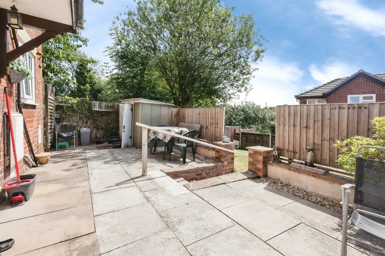 Corbett Road, Brierley Hill, DY5, photo 18