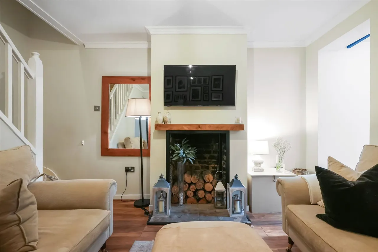 Drill Hall Road, Chertsey, KT16 8EL, photo 5