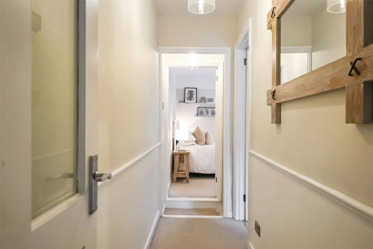 Drill Hall Road, Chertsey, KT16 8EL, photo 9